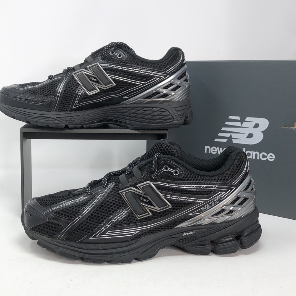 New Balance Mens 1906R Black Grey U1906ROS Classic Sneakers - Size 8.5 - Picture 2 of 16